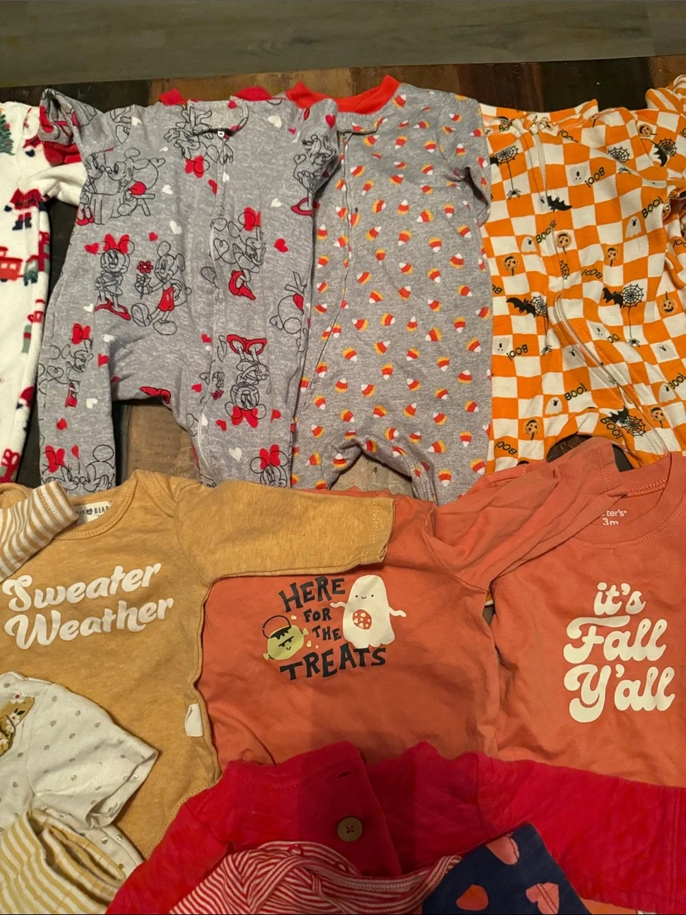 Huge 0-3 baby girls clothing lot!